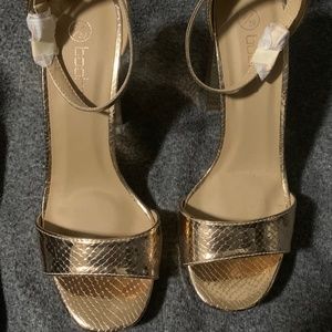 Boo hoo shoes gold